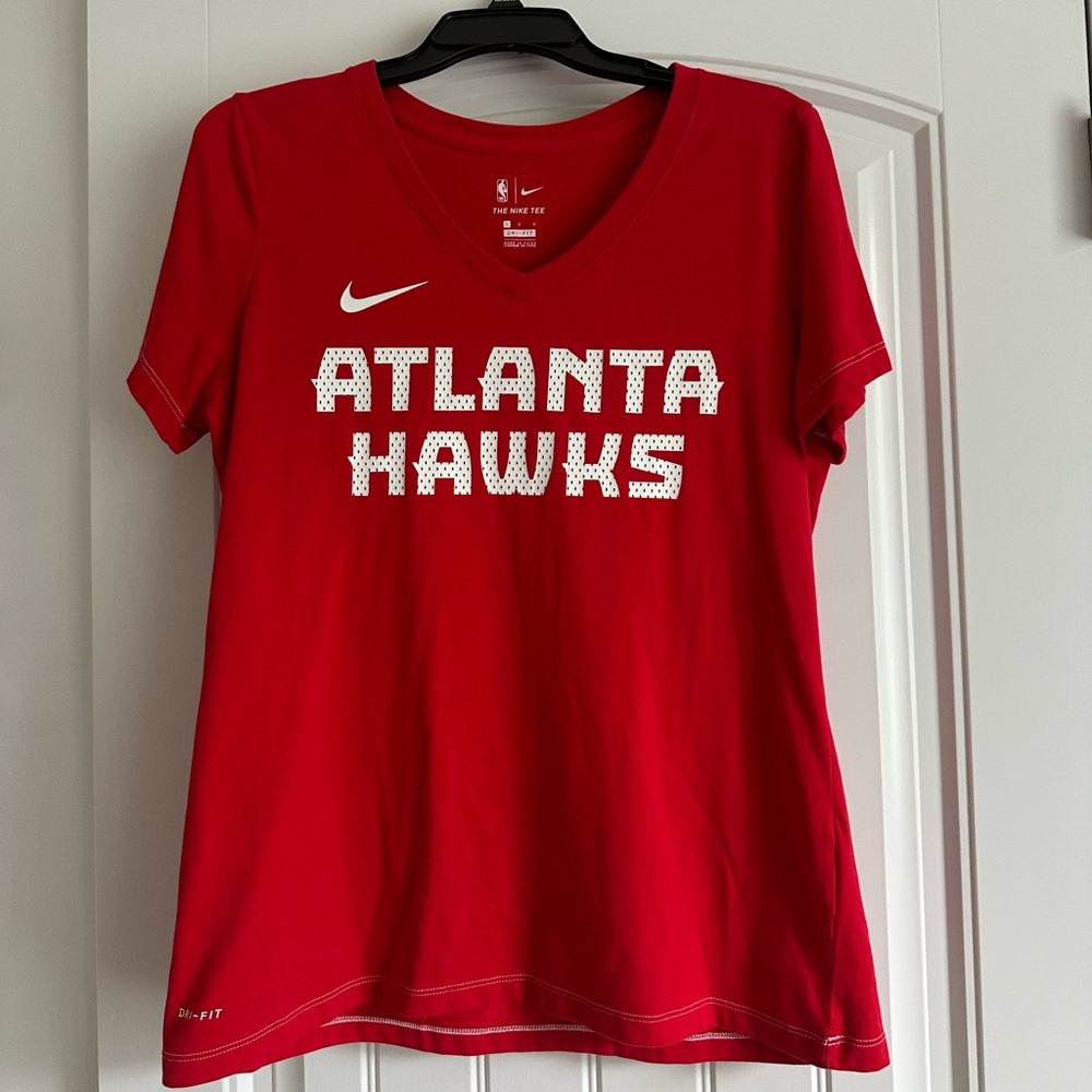 Nike Dri-Fit Atlanta Hawks Basketball T-Shirt Women’s cut